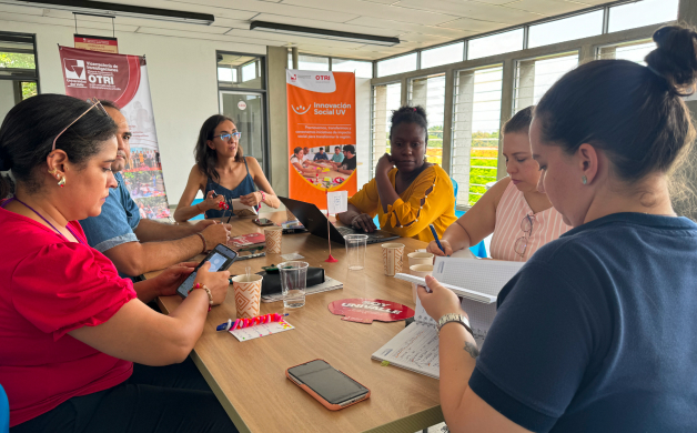 Encuentro Manos a la Obra Fundación WWB Colombia